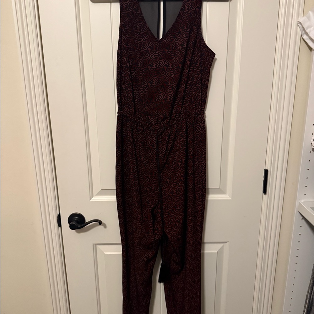 Forever 21 Black & Burgundy Jumpsuit
